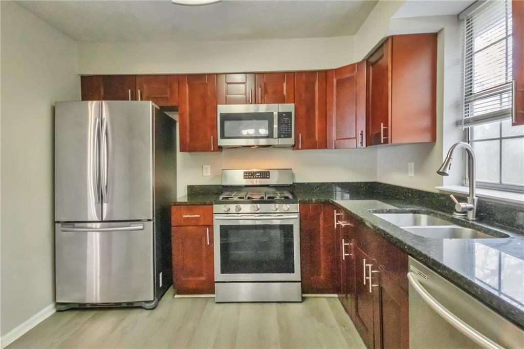 2463 Corner Shoals Drive