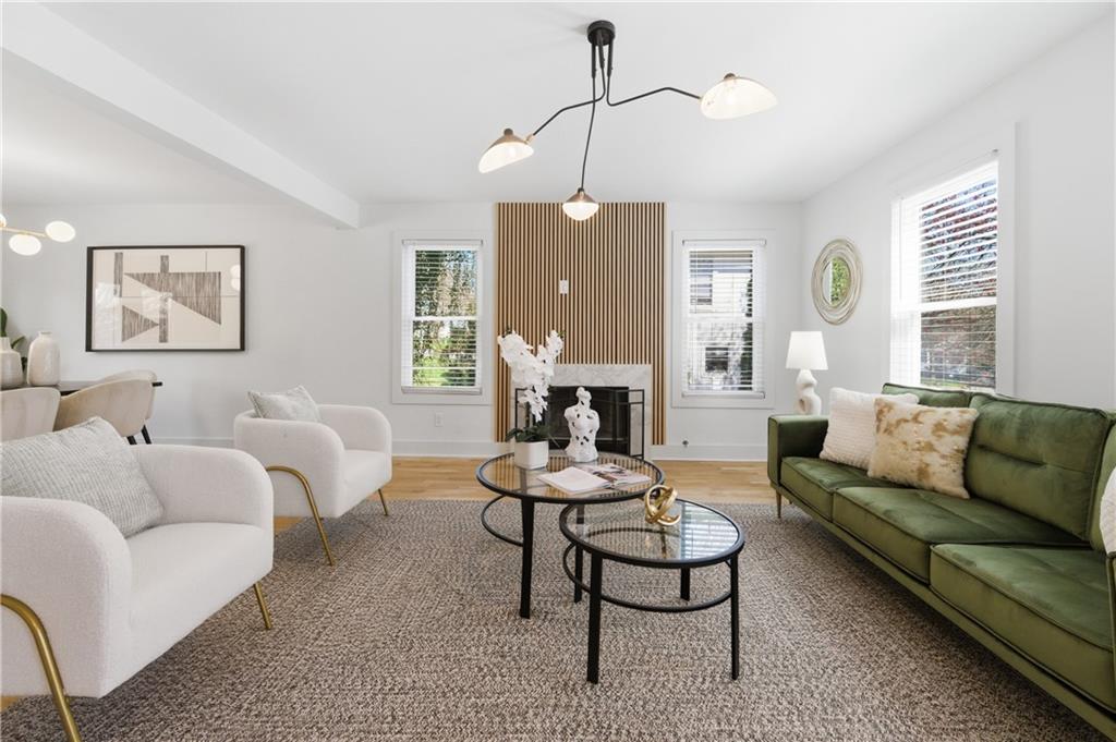 126 Marona Street NE