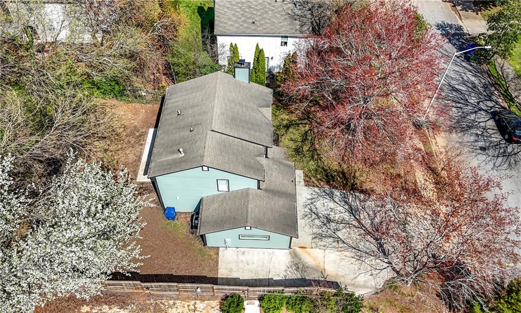 126 Marona Street NE