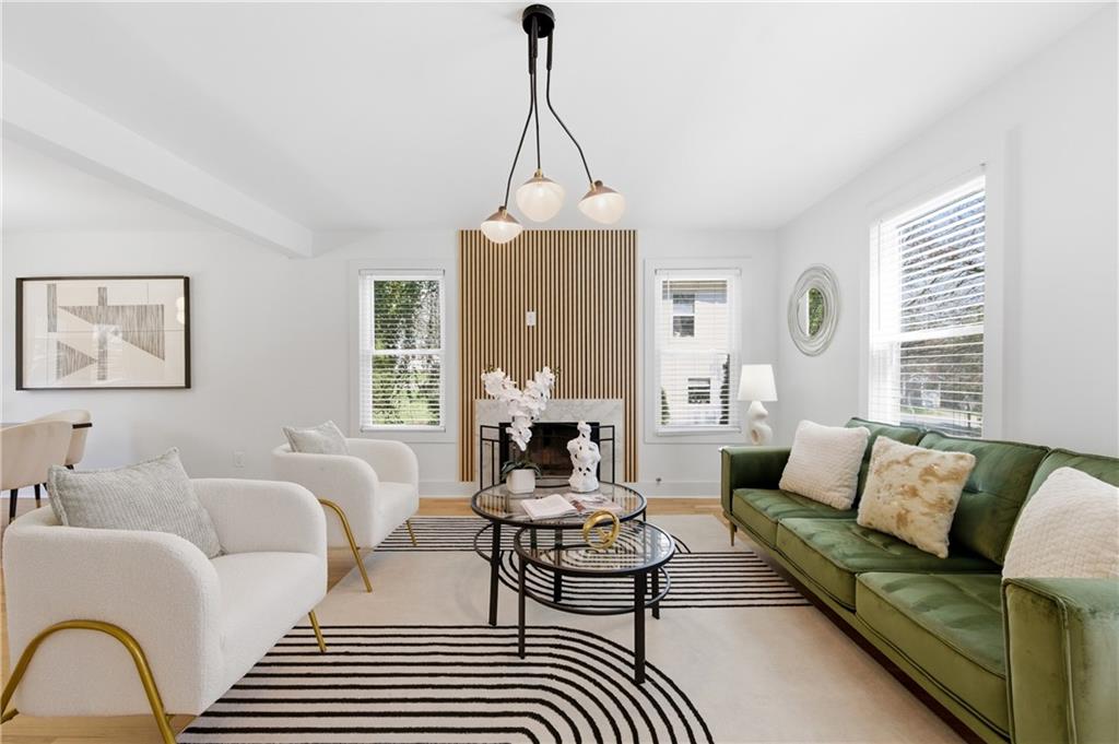 126 Marona Street NE