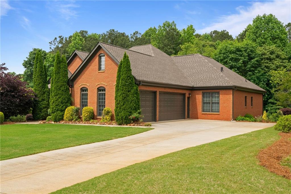 7461 Biltmore Lane