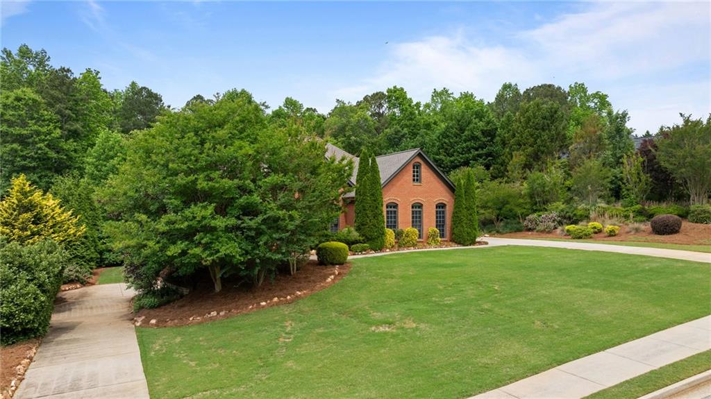 7461 Biltmore Lane