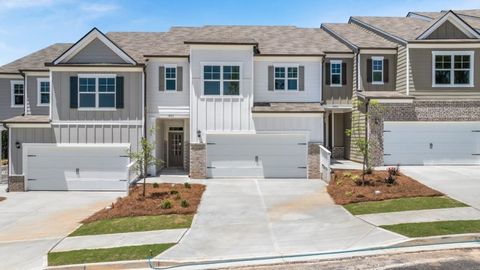 Townhouse For Sale - 1801 Meadow Green Circle<br/> Gainesville, GA 30501