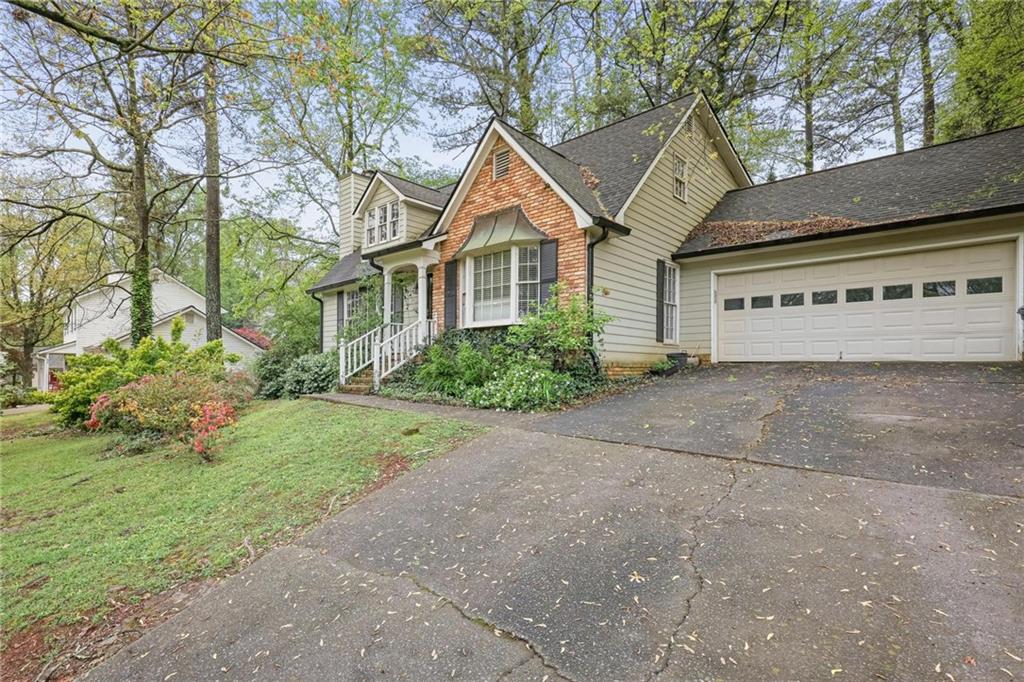 172 Forest Lane NW