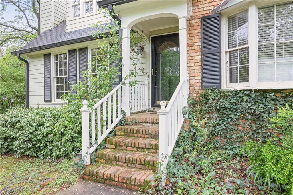 172 Forest Lane NW