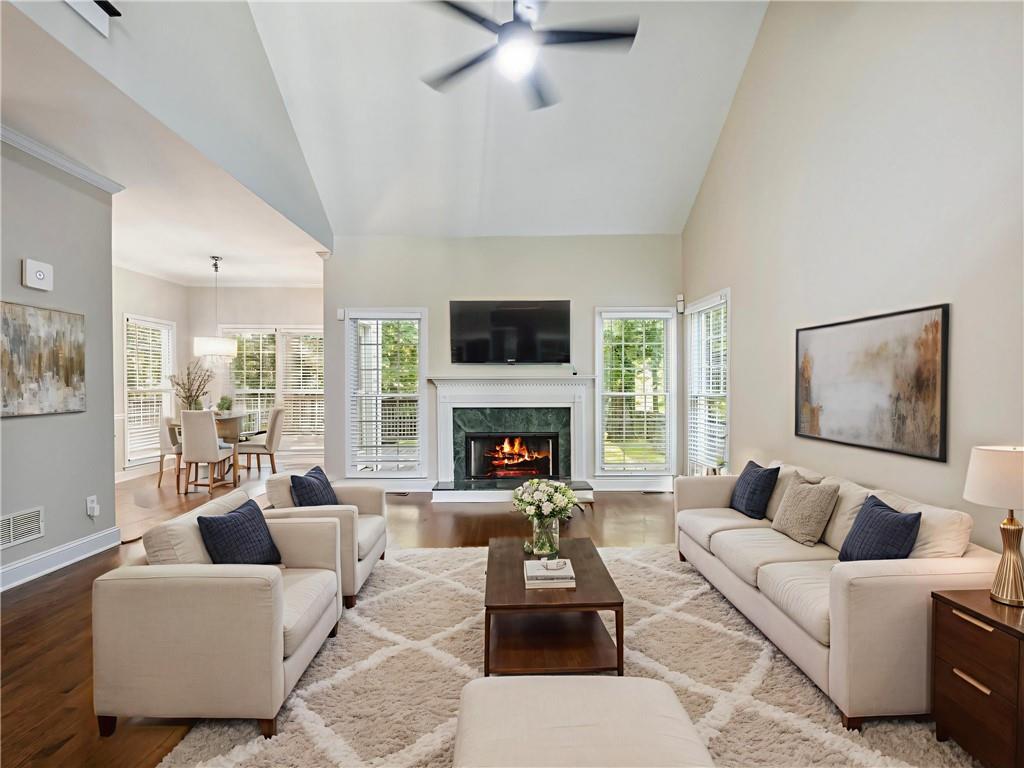 2348 Logan Circle NE