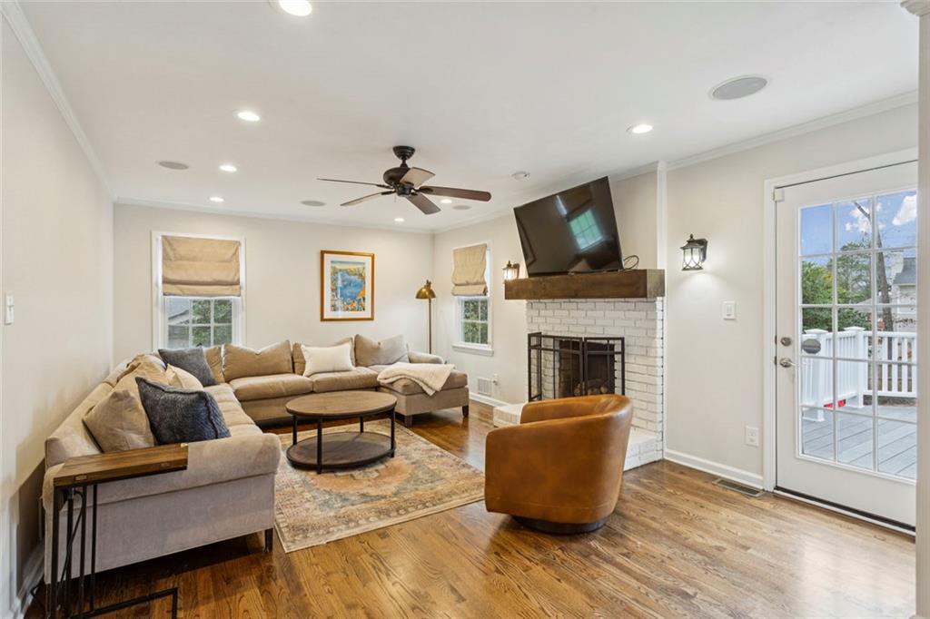 1434 Cedarhurst Drive