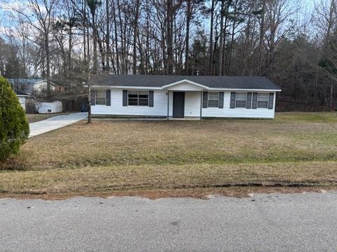 Homes For Sale - 1071 Alexander Street<br/> Union Point, GA 30669