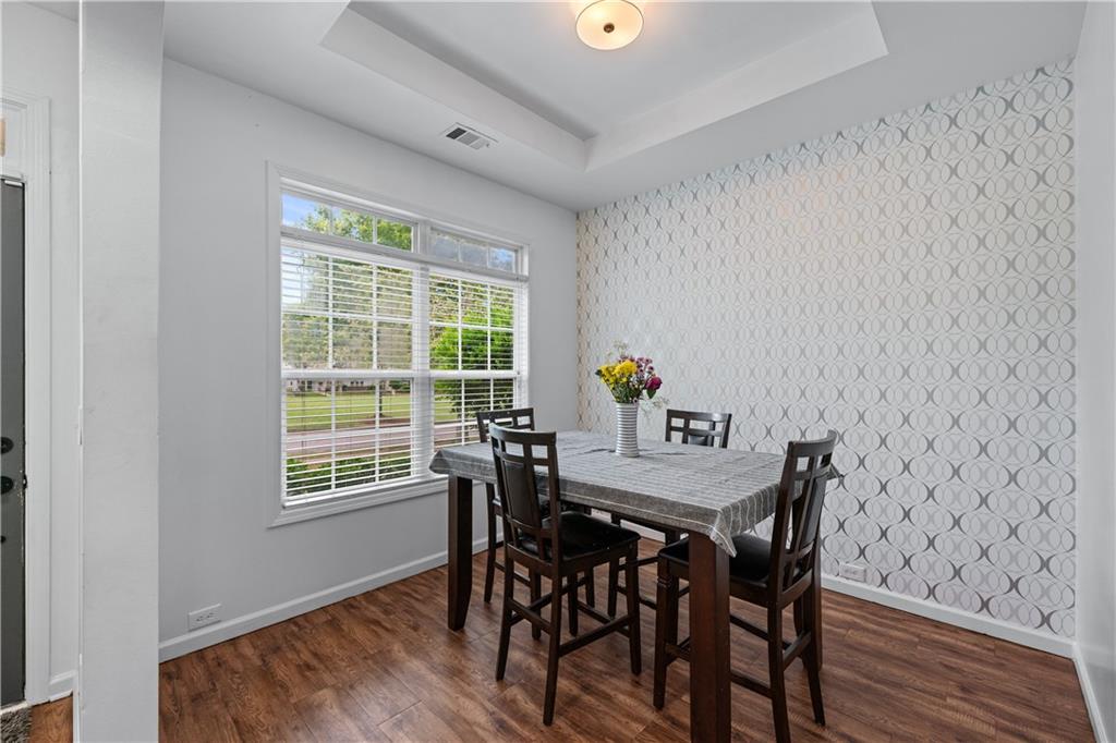 6045 Park Close, Fairburn, Georgia image 3