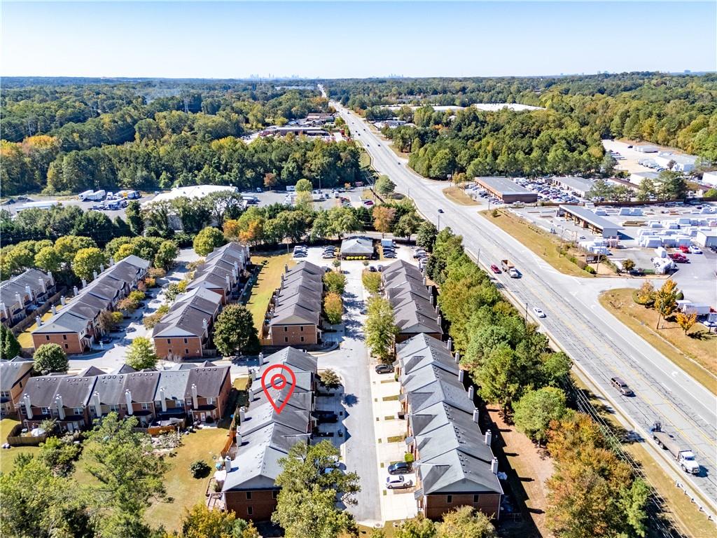 CREEKSIDE VILLAS - Residential