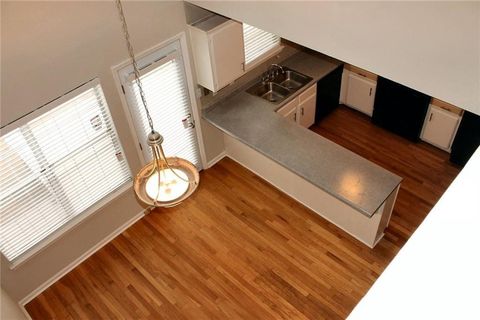 Townhouse For Sale - 5149 Afton Way<br/> Smyrna, GA 30080