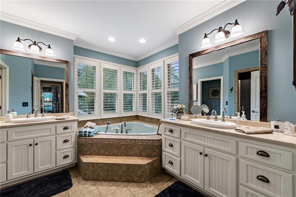 Ellijay, Georgia, 30540, United States, 4 Bedrooms Bedrooms, ,3 BathroomsBathrooms,Residential,Active,1968102