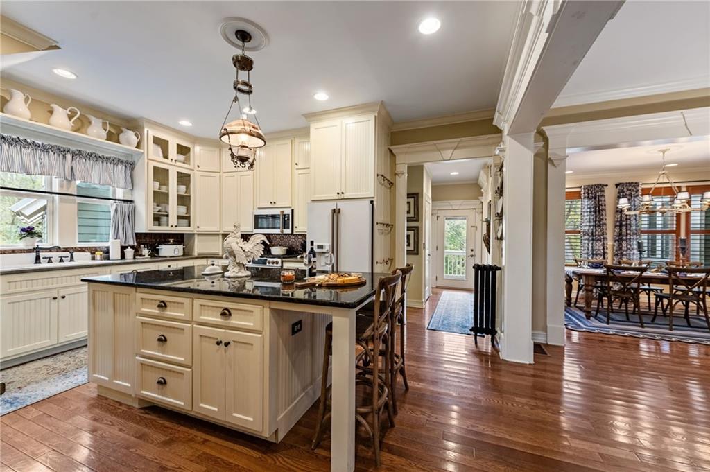 Ellijay, Georgia, 30540, United States, 4 Bedrooms Bedrooms, ,3 BathroomsBathrooms,Residential,Active,1968102