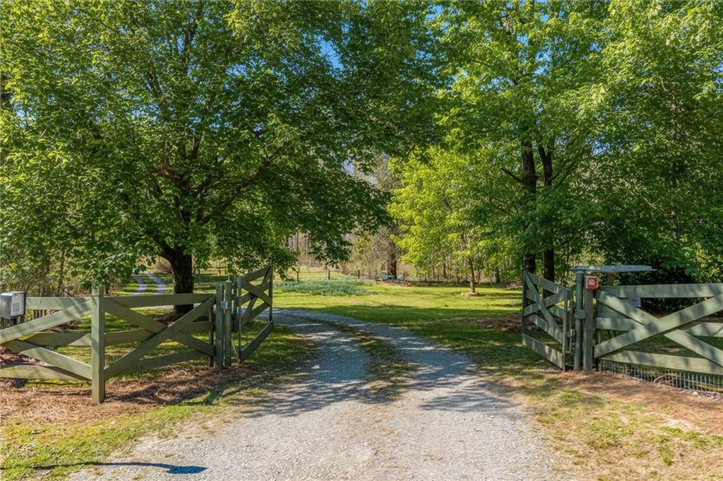 3349 Whitepath Road