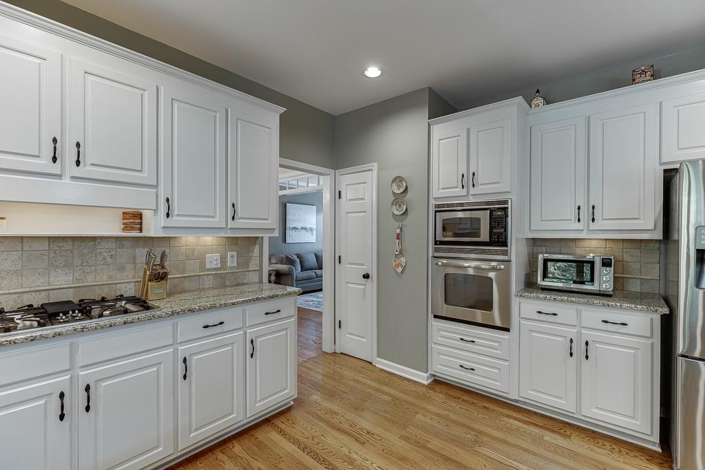 3284 Bakers Mill Court, Dacula, Georgia image 9