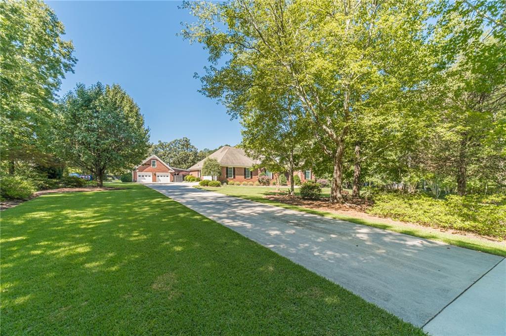 1600 Beagle Run NW
