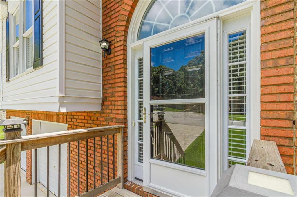 3955 Hamilton View Way