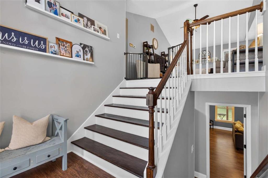 3955 Hamilton View Way