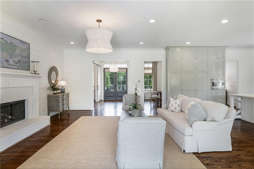 210 Tifton Lane, Roswell, Georgia image 8