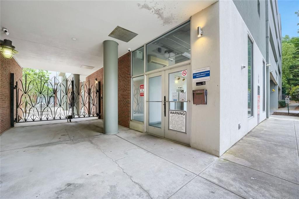 620 Glen Iris Drive NE 216