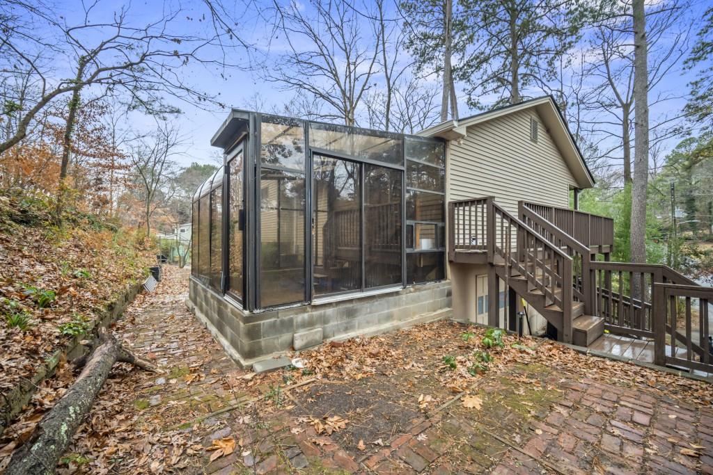 5121 Heather Road SE