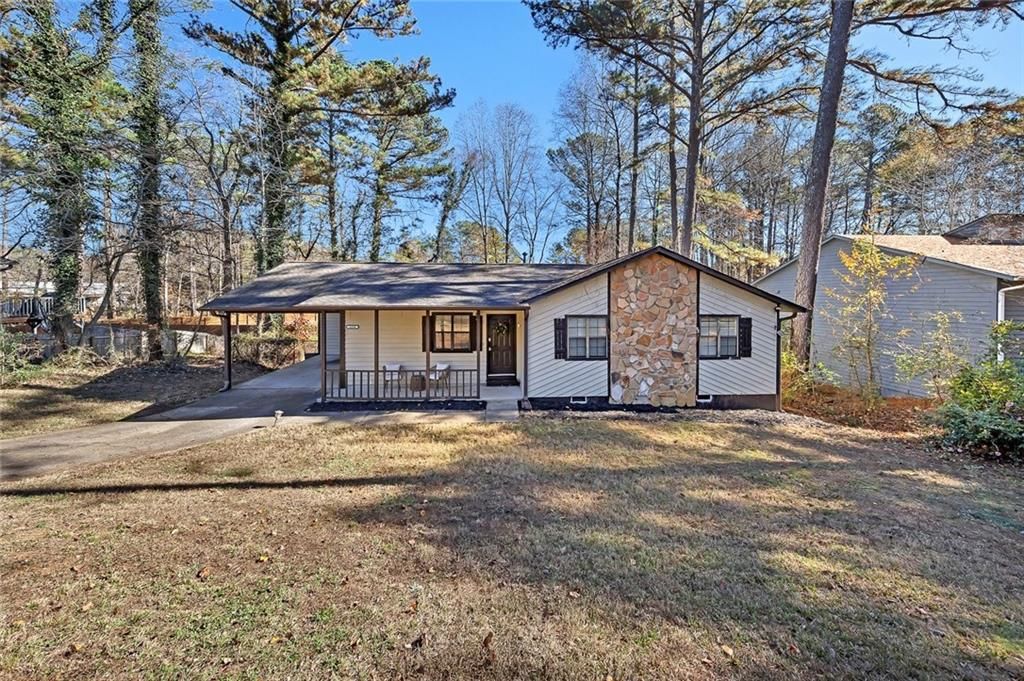 Photo of 3256 Stonewall Drive NW, Kennesaw, GA 30152 (MLS # 7685336)