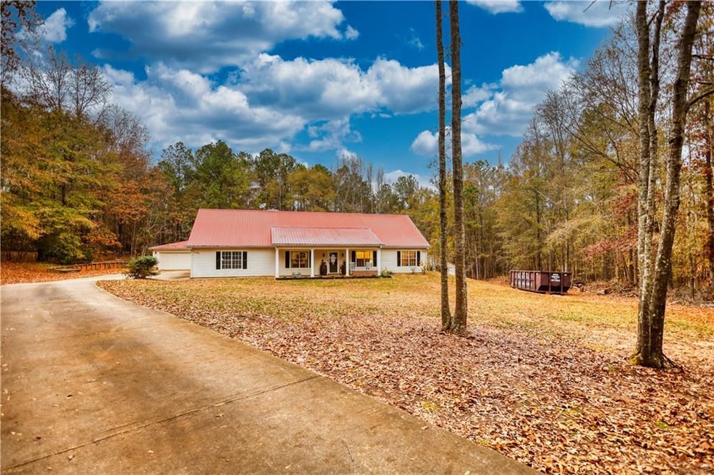 Photo of 225 Ewing Drive, Social Circle, GA 30025 (MLS # 7685625)