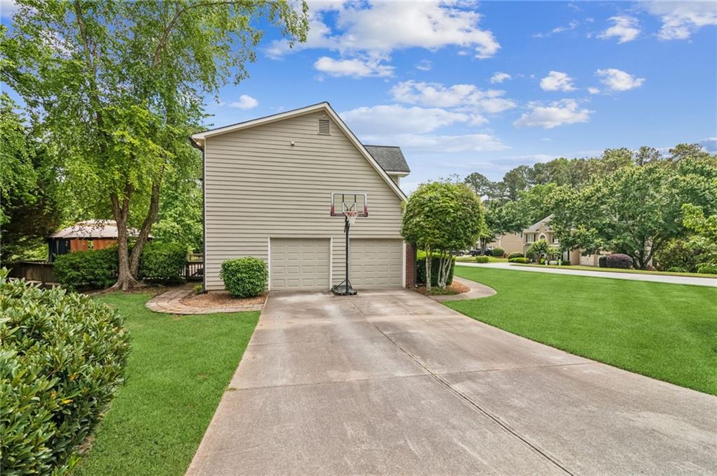 840 Yosemite Drive, Suwanee, Georgia image 4