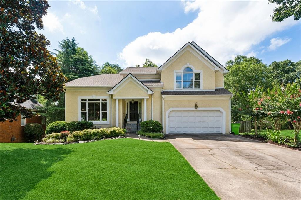 16 ANCIENT OAK Court NE