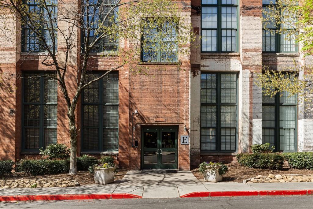170 Boulevard SE 104E