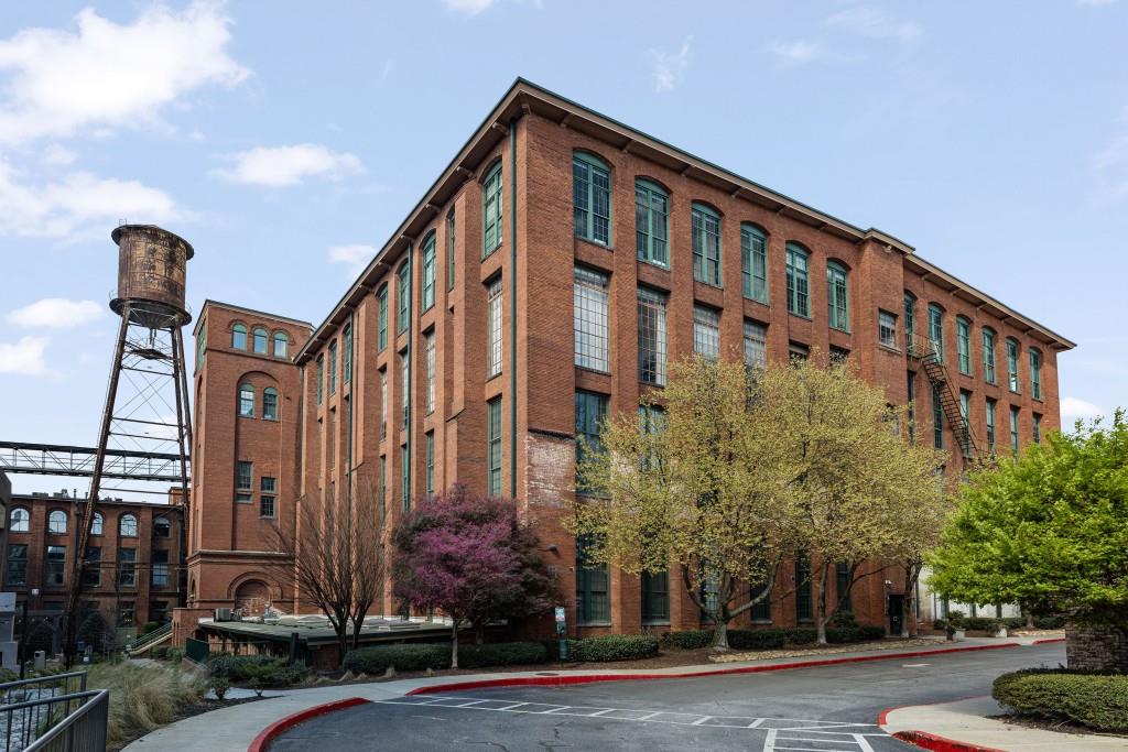 170 Boulevard SE 104E