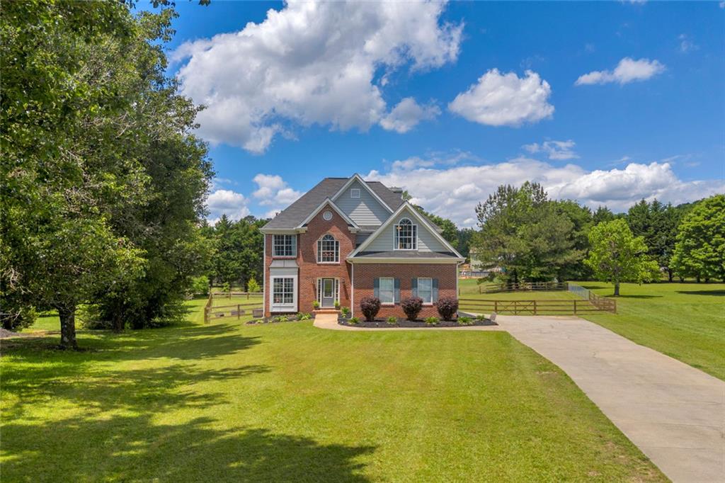 3135 Castlewood Drive, Loganville, Georgia image 5