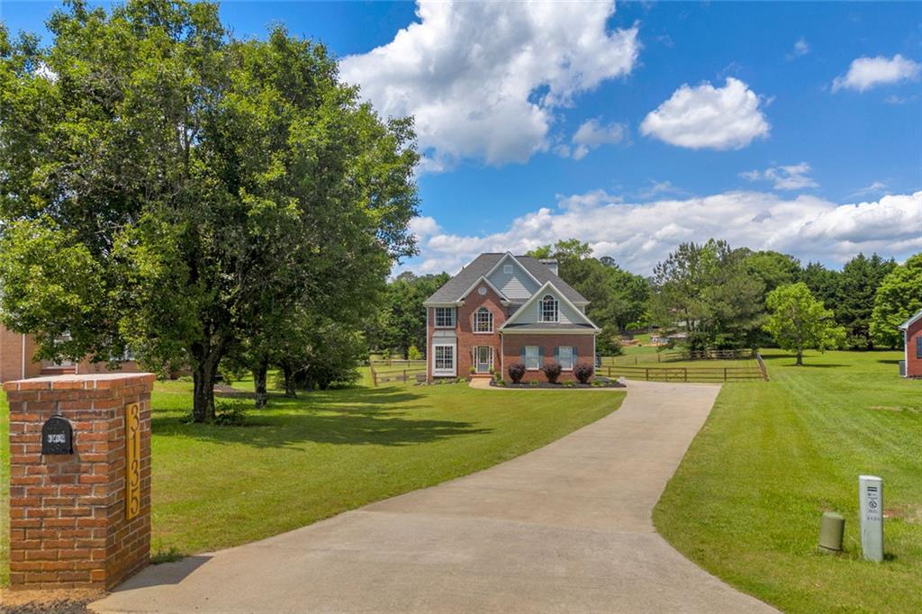 3135 Castlewood Drive, Loganville, Georgia image 4