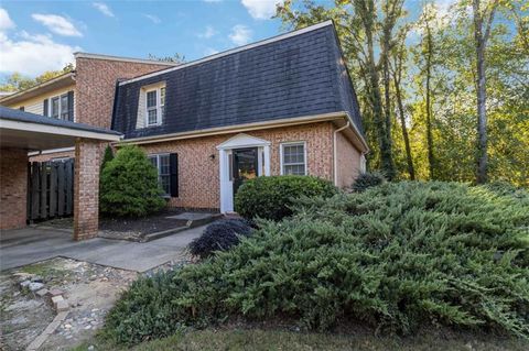 A home in Flowery Branch