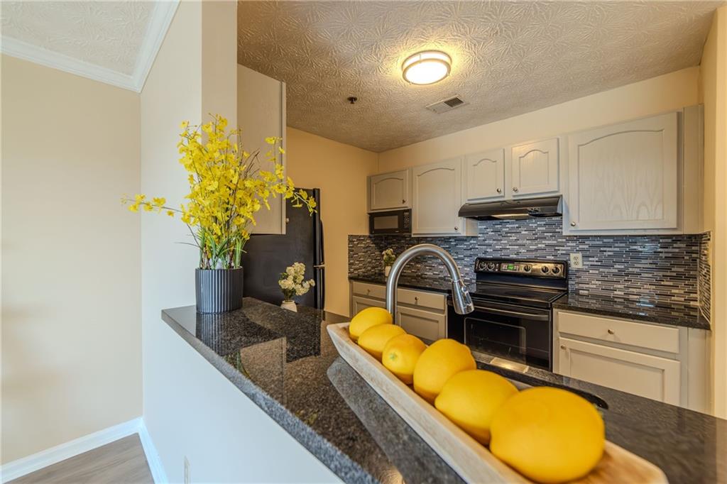 Lenox Villas - Residential