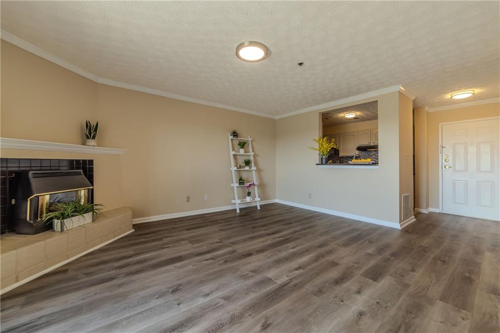 Lenox Villas - Residential