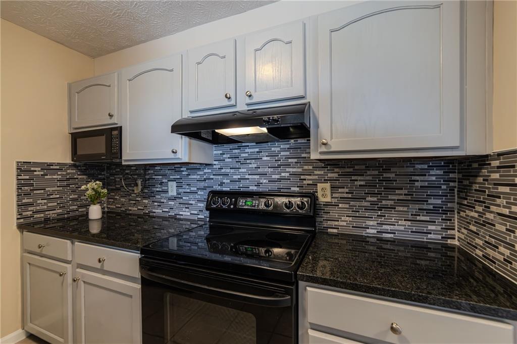 Lenox Villas - Residential