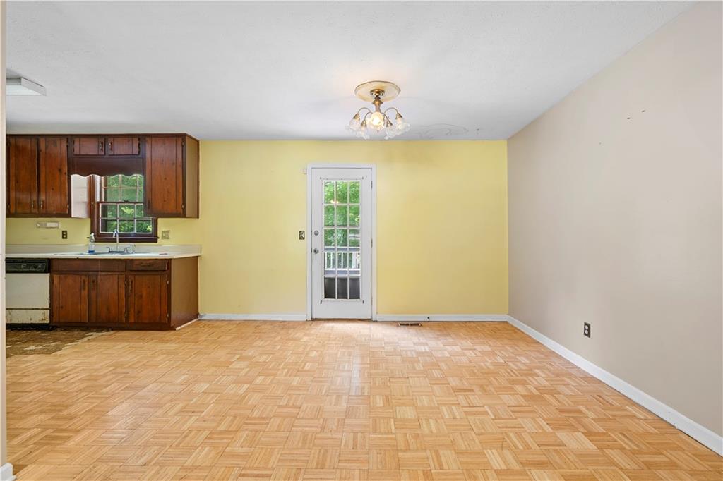 35 Pawn Drive, Carrollton, Georgia image 7