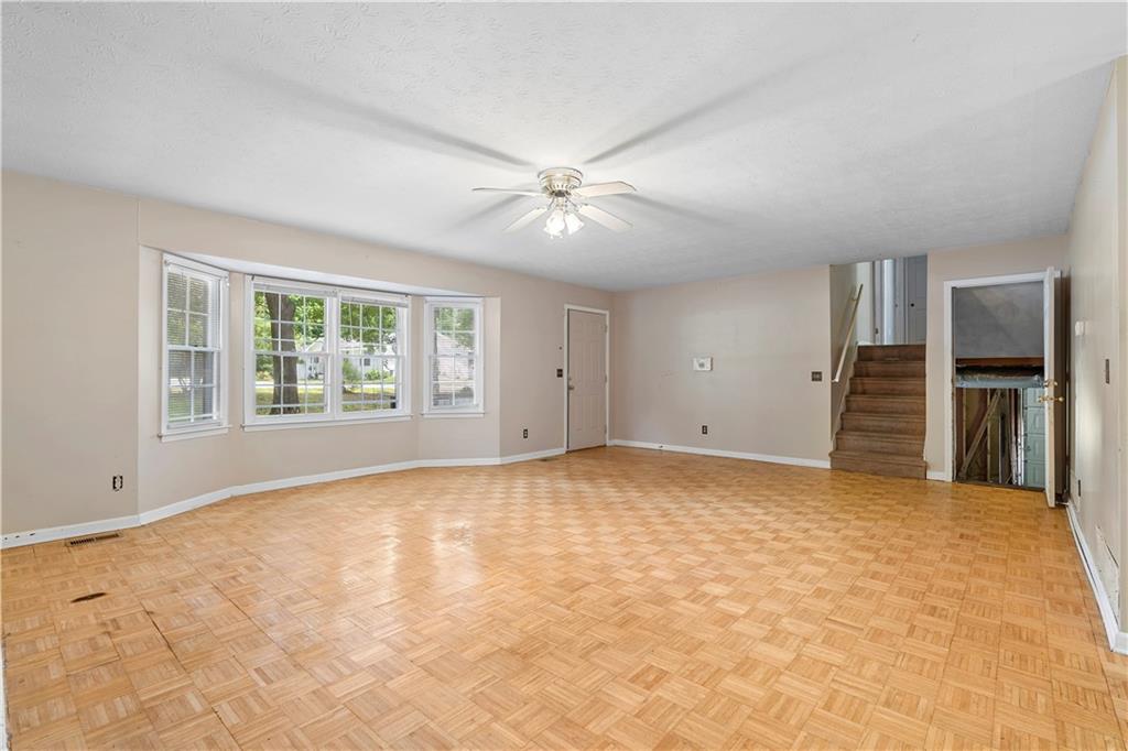 35 Pawn Drive, Carrollton, Georgia image 4