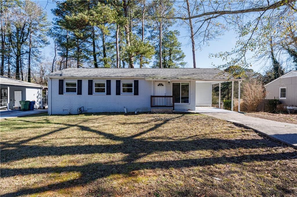 Photo of 779 Amber Place NW, Atlanta, GA 30331 (MLS # 7704338)