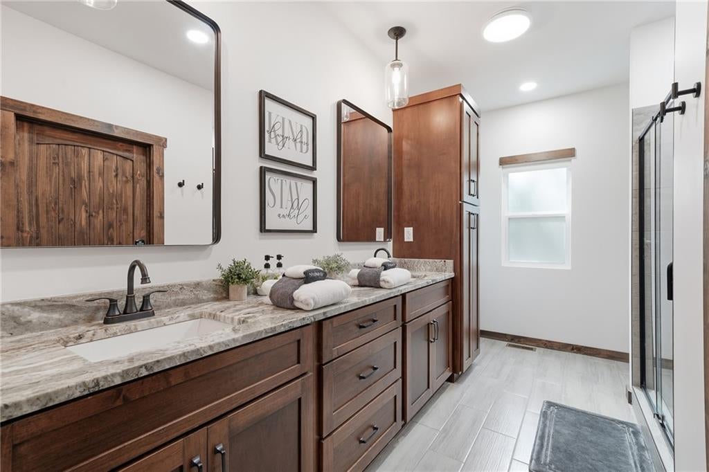 152 Springwater Court