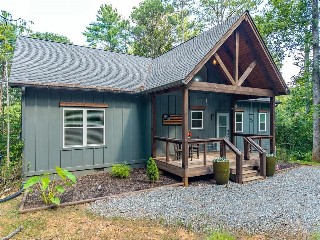 152 Springwater Court