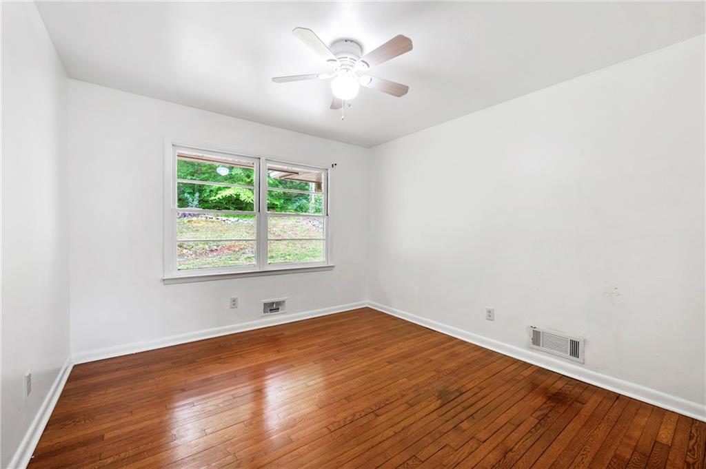 3050 Rebecca Drive, Atlanta, Georgia image 19