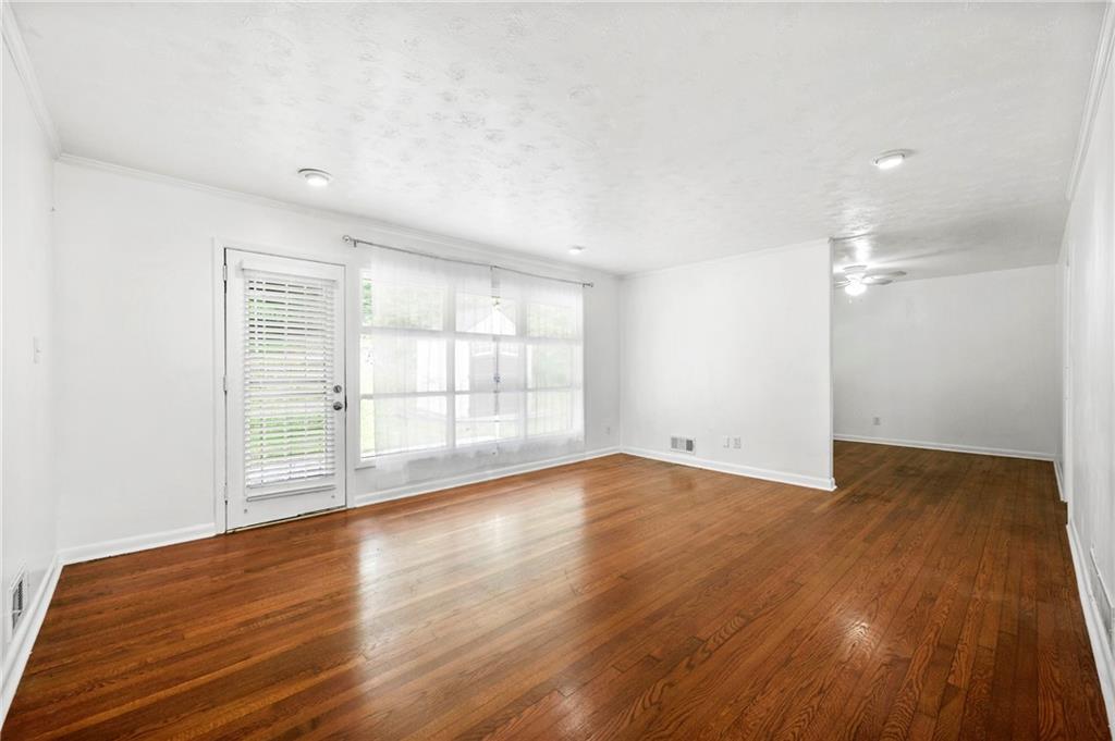 3050 Rebecca Drive, Atlanta, Georgia image 14