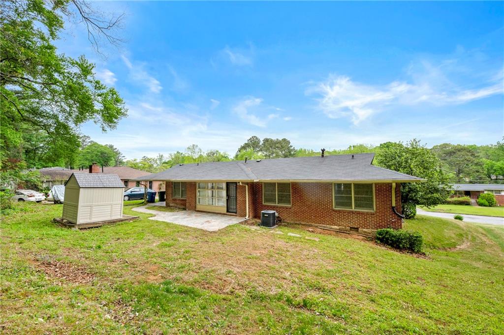 3050 Rebecca Drive, Atlanta, Georgia image 27