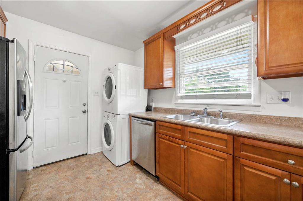 3050 Rebecca Drive, Atlanta, Georgia image 7