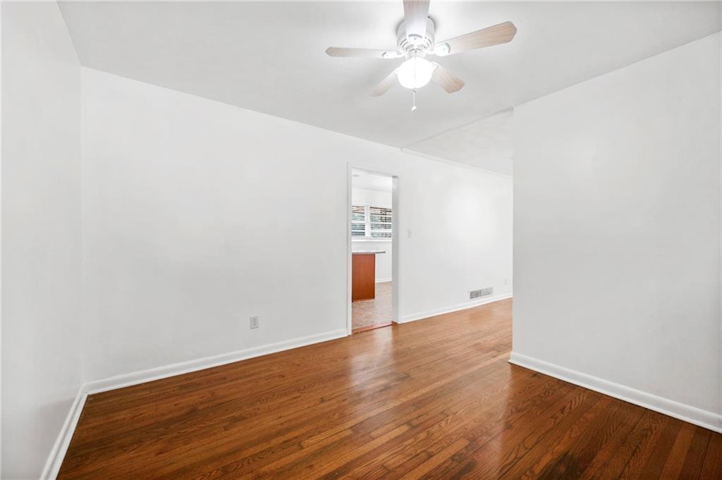 3050 Rebecca Drive, Atlanta, Georgia image 12