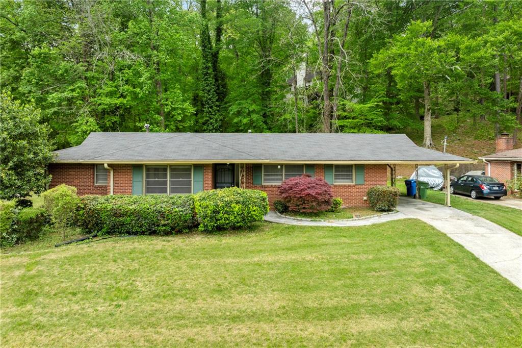 3050 Rebecca Drive, Atlanta, Georgia image 3