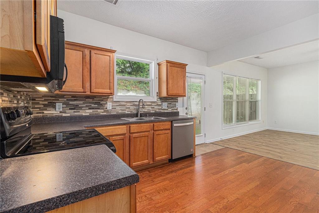 4139 Magnolia Glen Walk, Norcross, Georgia image 17