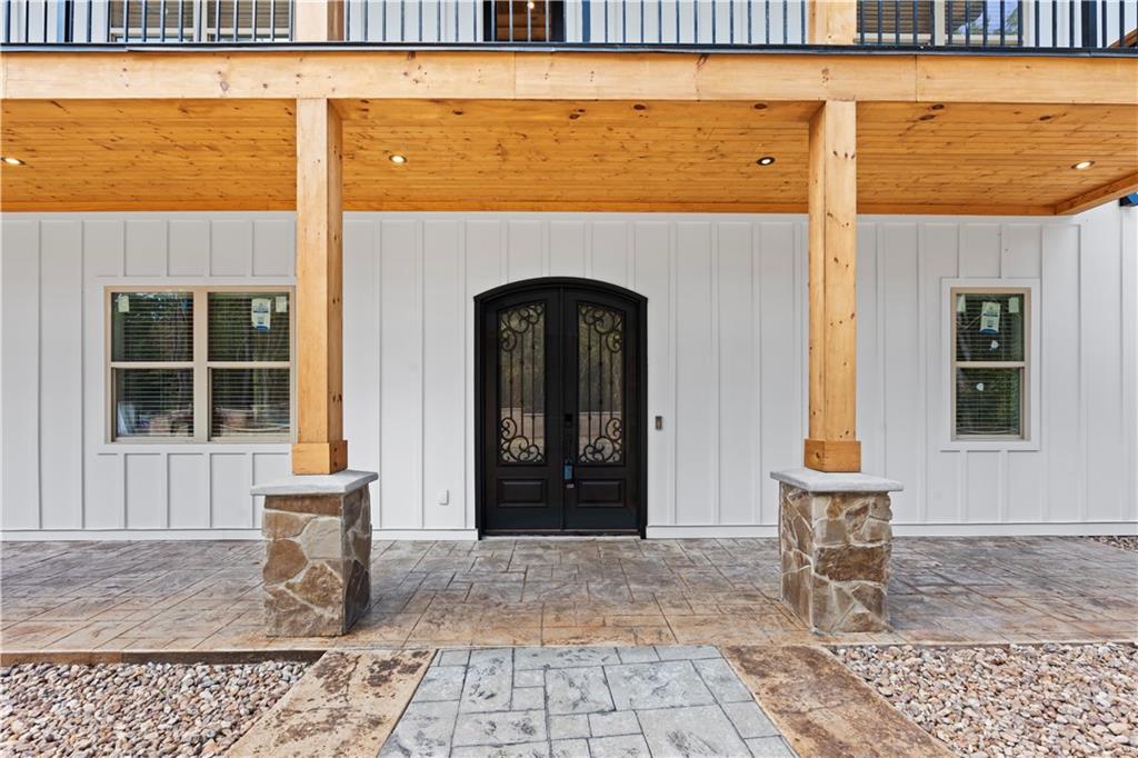 300 Mountain Ridge Drive